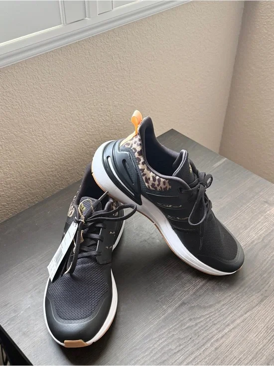 Adidas Rapid Sport sneakers NWT - Picture 8 of 8